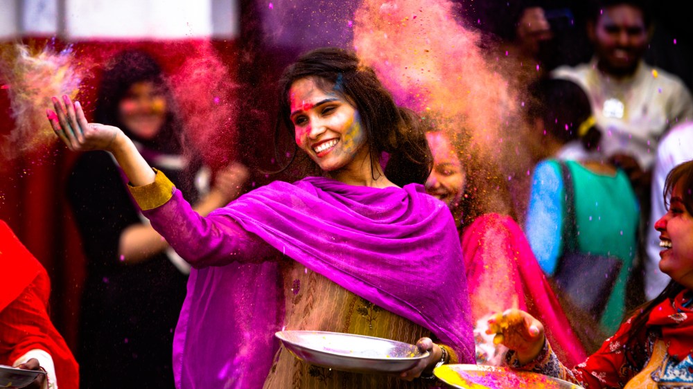 girl-Holi-smile-laugh-festival-colourful