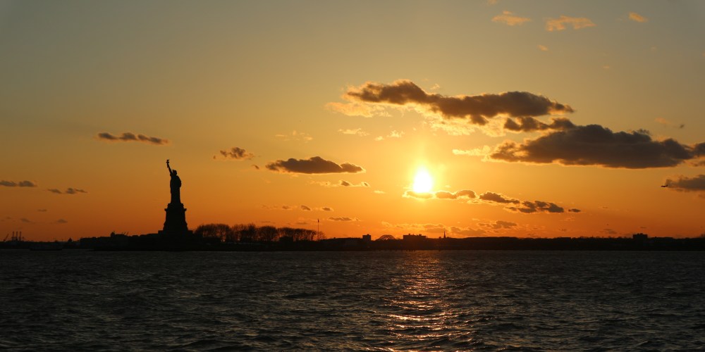 statue-of-liberty-sunset-election-day-after_panorama