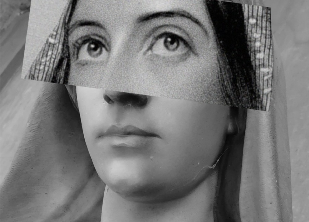 statue_bust_face_mask_cemetery_panorama